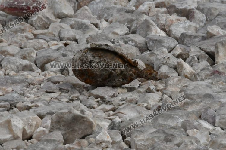 Обезвредиха гранатата, открита в бившето военно поделение