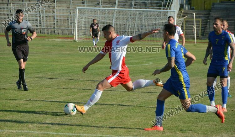 “Димитровград” и “Саяна Хасково” в областен сблъсък за финал в Купа България