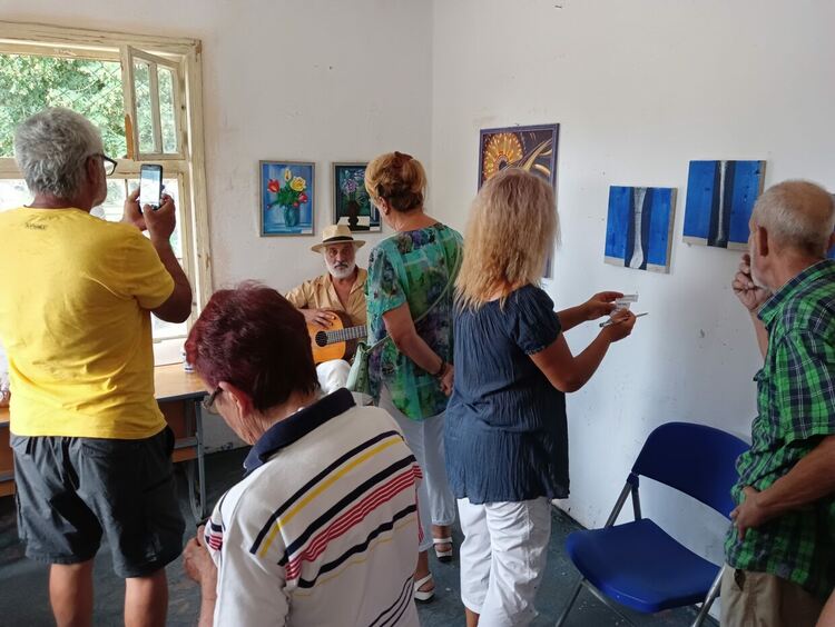 Село Градина заживя с духа на първомайски художници