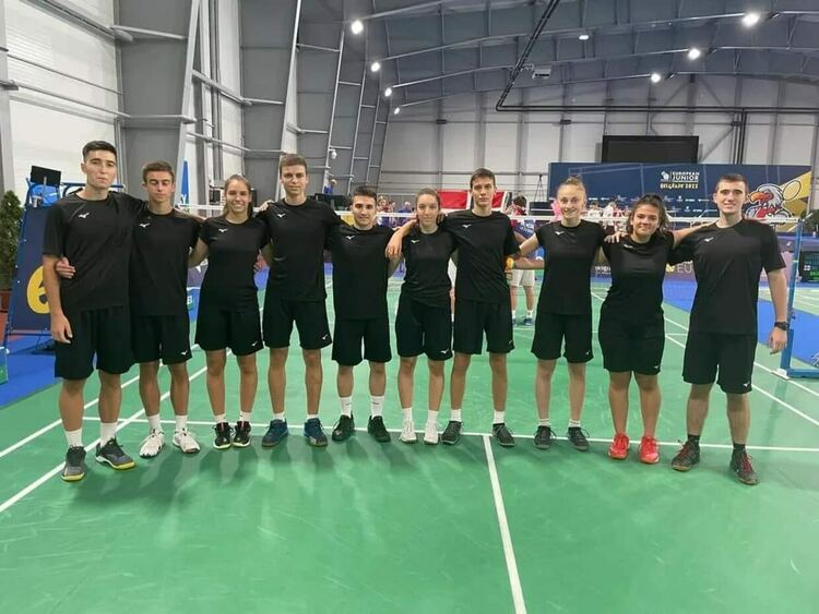 Националният отбор по бадминтон стартира с победа на европейското за юноши и девойки