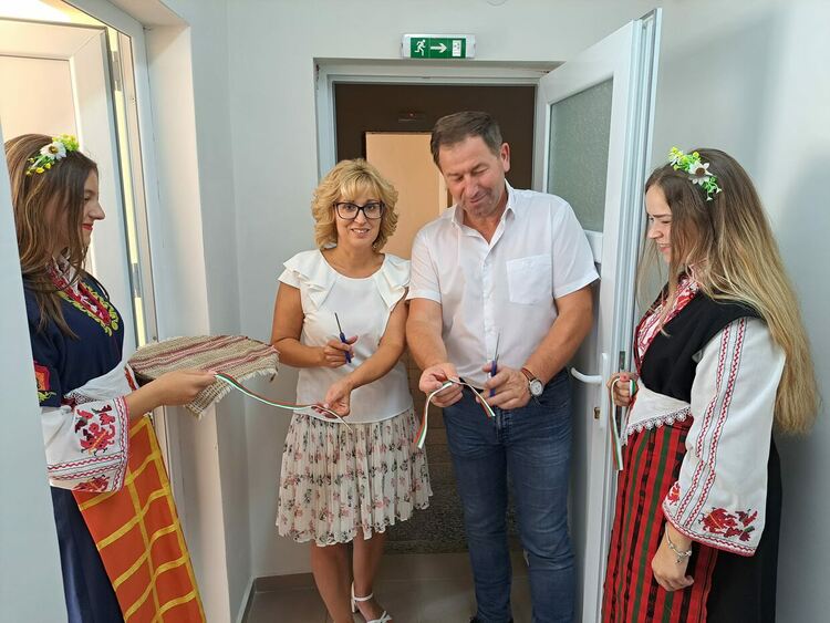 Специализиран медицински център за рехабилитация и физиотерапия отвори врати в Мадан.