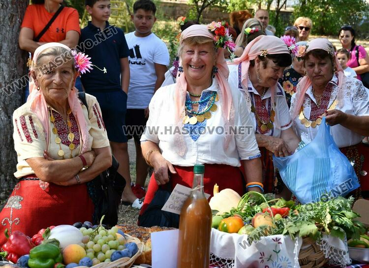 Показаха даровете на природата в Празник на плодородието