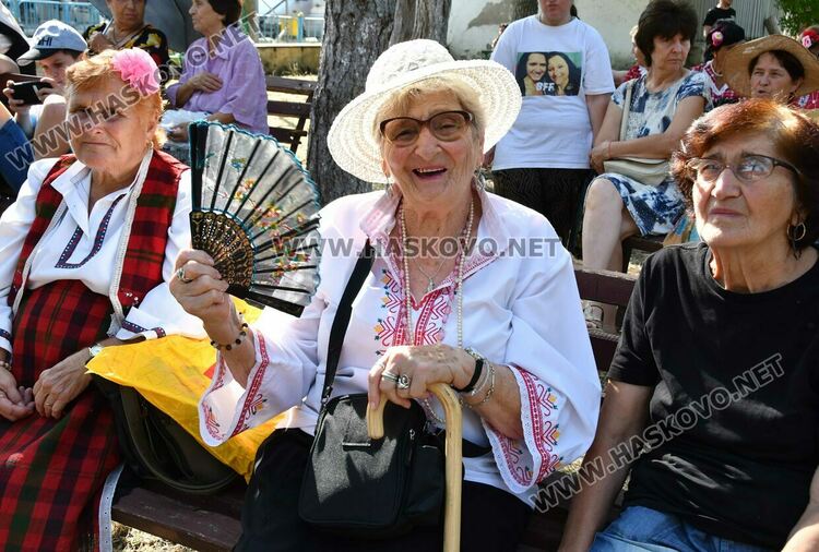 Показаха даровете на природата в Празник на плодородието