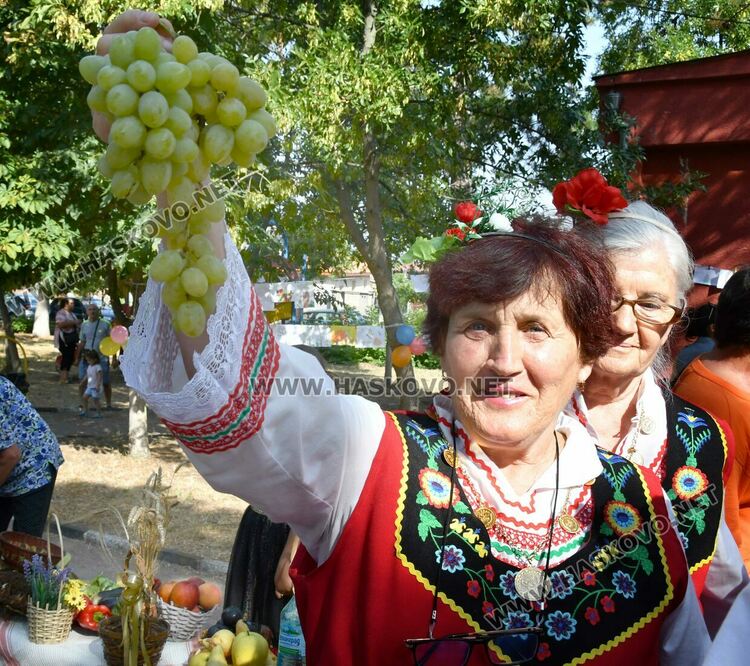 Показаха даровете на природата в Празник на плодородието