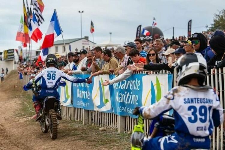 Дани Цанков от пернишкия клуб &bdquo;М6 Yamaha рейсинг тийм&ldquo; постигна невероятен успех