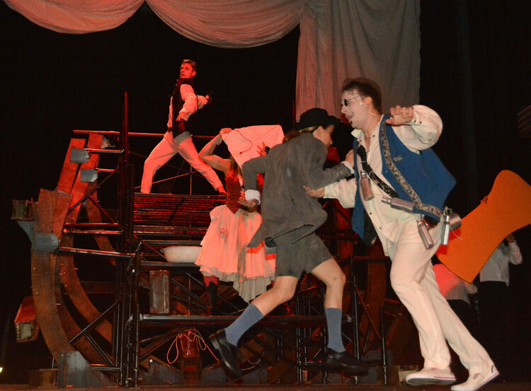 „Дванайсета нощ“ открива театралния сезон в Хасково /програма/