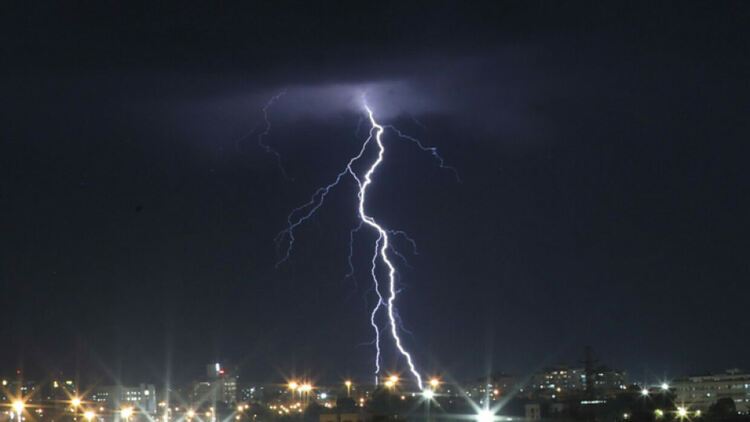  Мълния уби двама души в Брезнишко