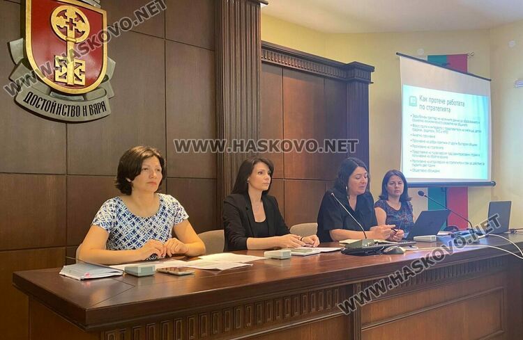 6 приоритетни точки в първата общинска стратегия за развитие в образованието