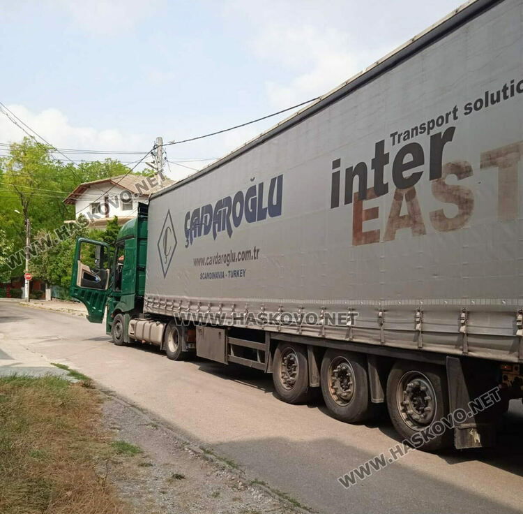 Пускат ежедневни патрули в квартал „Македонски“ заради сигнали за тормоз от тежки камиони