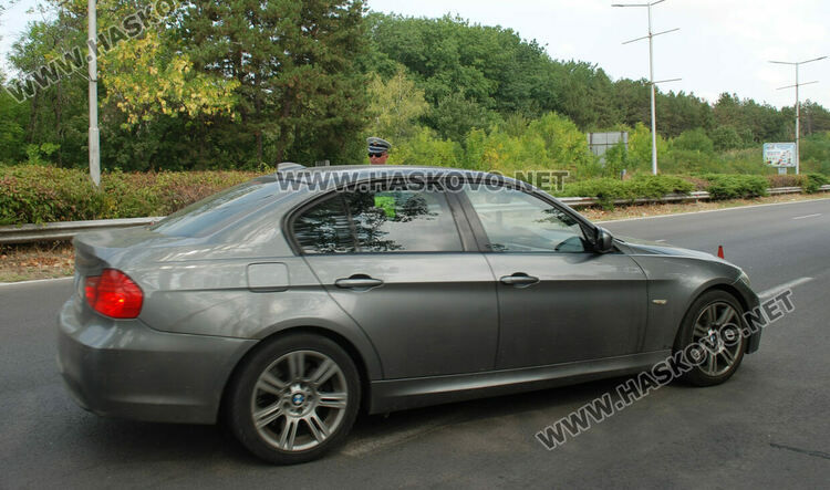 Без светлини, с телефон в ръката и без колан-най-честите нарушения по пътя