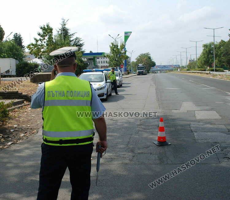 Без светлини, с телефон в ръката и без колан-най-честите нарушения по пътя
