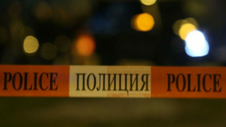 Нерегистриран лек автомобил е установен от служители на Първо РУ - Перник