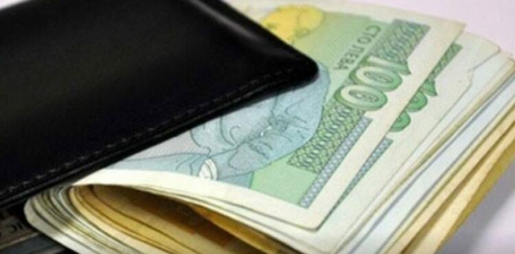 Жител на Рогач намери портмоне с 1570 лева и ги предаде ва полицията, издириха собственичката