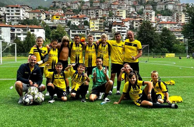Децата на "Ботев" - Дебър са във футболна битка на международен турнир