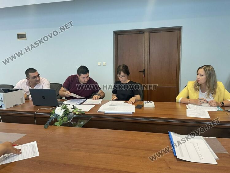 Партиите се разбраха за местата в 153 секции в община Хасково