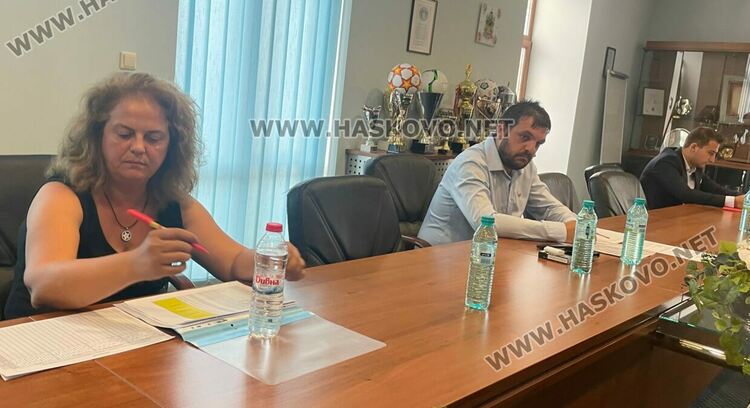 Партиите се разбраха за местата в 153 секции в община Хасково