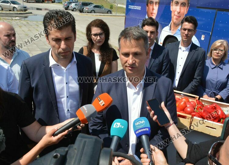 От „Продължаваме промяната“ алармират за незаконно отклонени камиони на паркинг преди „Капитан Андреево“