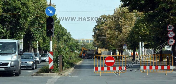 Част от бул. „Раковски“ затворен до неделя следобед за строителство в  Ритейл парка