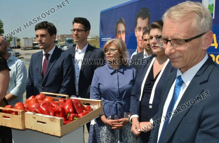 От „Продължаваме промяната“ алармират за незаконно отклонени камиони на паркинг преди „Капитан Андреево“