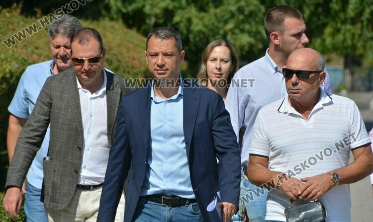 ГЕРБ представиха листата си за парламентарните избори, Стефан Димитров не е в нея 