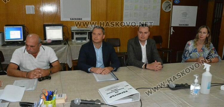 Добрев: Мога да покажа на харвардци къде грешат в сметките за газа, но ще загубим съспенса