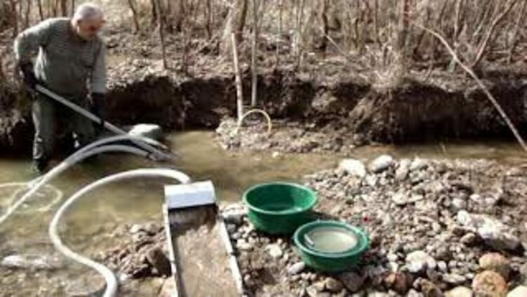 Гласят Източните Родопи за българския Клондайк,туристи желаят да промиват ръчно злато