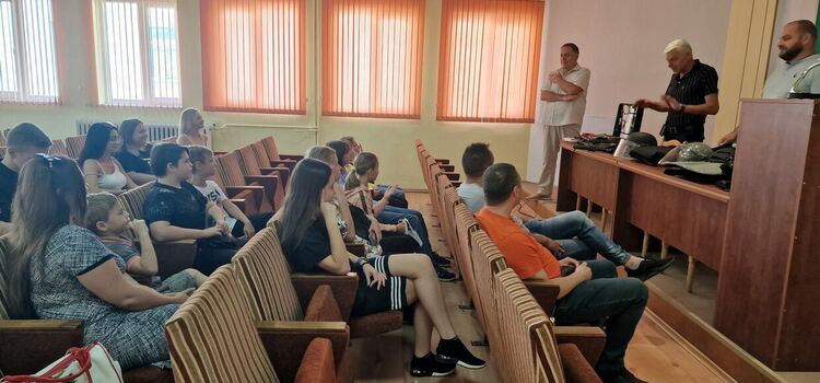 Украински деца гостуваха в Областна дирекция на МВР-Смолян и се запознаха с полицейската професия 