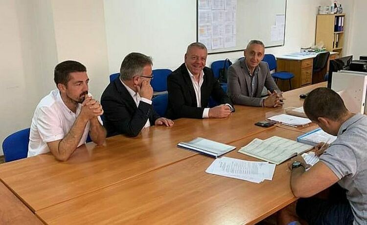 Листа от осем кандидати с водач Хайри Садъков регистрира ДПС