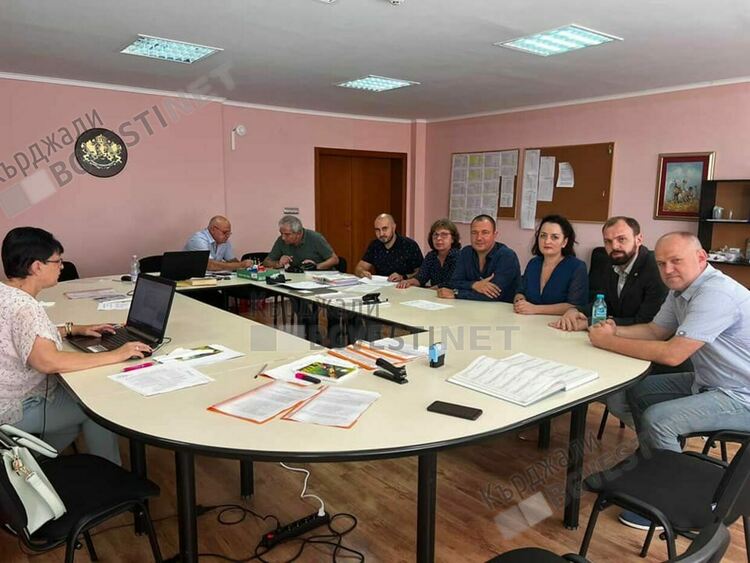 Мустафа Емин: Демократичната общност е изтласкана в кьошето,да се обединим!