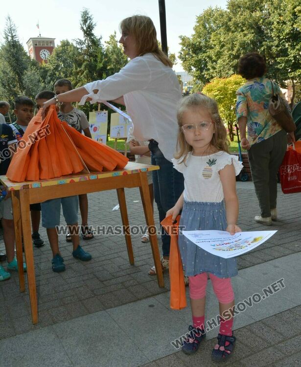 Изложба и награди на финала на „Лято в библиотеката“ в Хасково