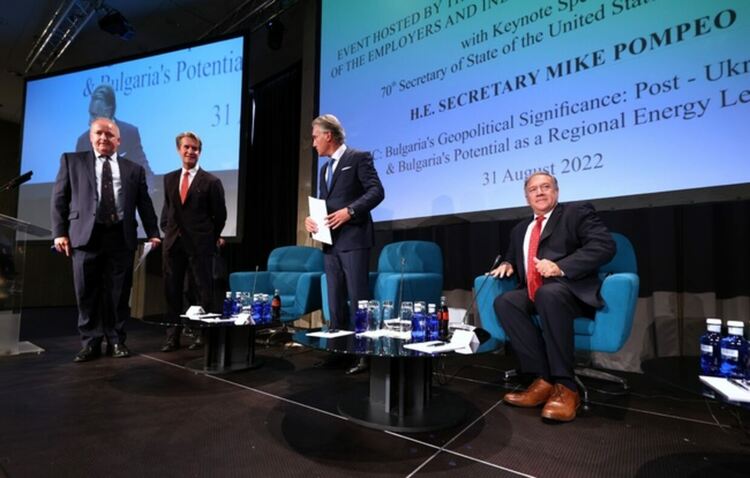 "Опасната енергийна зависимост от Русия трябва да бъде преустановена". Британският депутат Марк Притчард на събитието на КРИБ