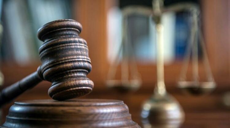 Радомирец на съд за хулиганство и унищожаване и повреждане