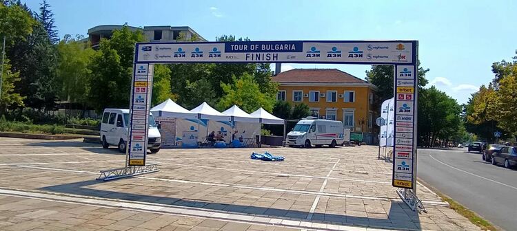 Момчилград в трескава подготовка за финала на Международната колоездачна обиколка на България