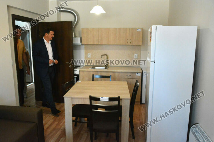 Откриха социалните блокчета в „Орфей“, започна приемът на документи