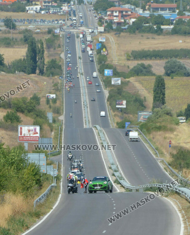 120 колоездачи минаха през Хасковско, затвориха пътища