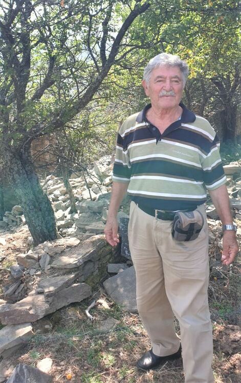 Ахмед Буюк Арда видя родната си къща в Песнопой след 72 години