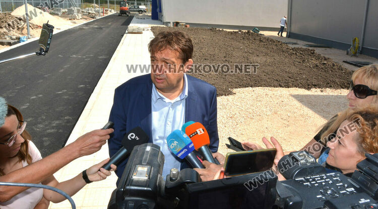 Министърът на МРРБ: Интерконекторът Гърция– България ще бъде пуснат преди 1 октомври