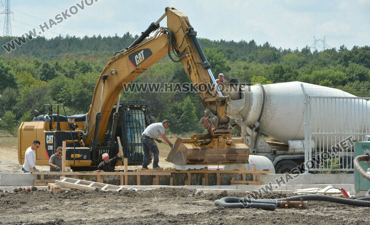 Министърът на МРРБ: Интерконекторът Гърция– България ще бъде пуснат преди 1 октомври