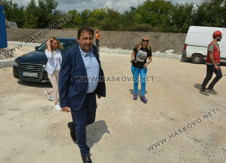 Министърът на МРРБ: Интерконекторът Гърция– България ще бъде пуснат преди 1 октомври