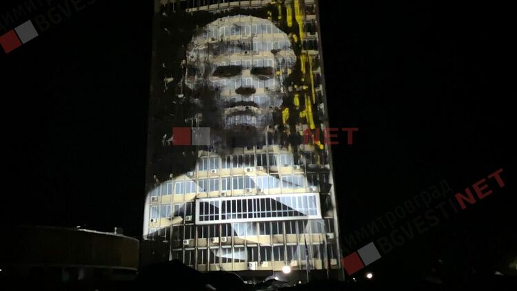 С уникално шоу и проливен дъжд стотици димитровградчани отпразнуваха 75-тия рожден ден на града