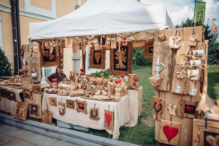 ТА “Звездица” представи българския фолклор на международен фестивал в Чехия