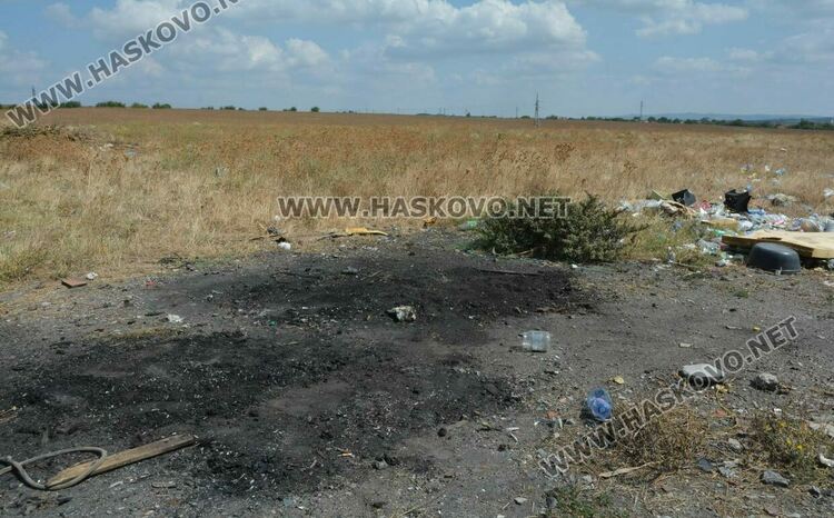 Пламна незаконното сметище край “Република”