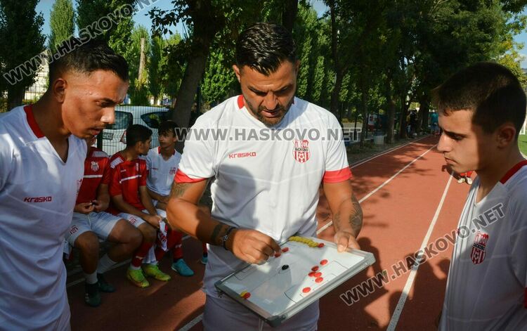Кирчо Крумов донесе победата на „Хасково 1922” в дербито с ОФК „Хасково”