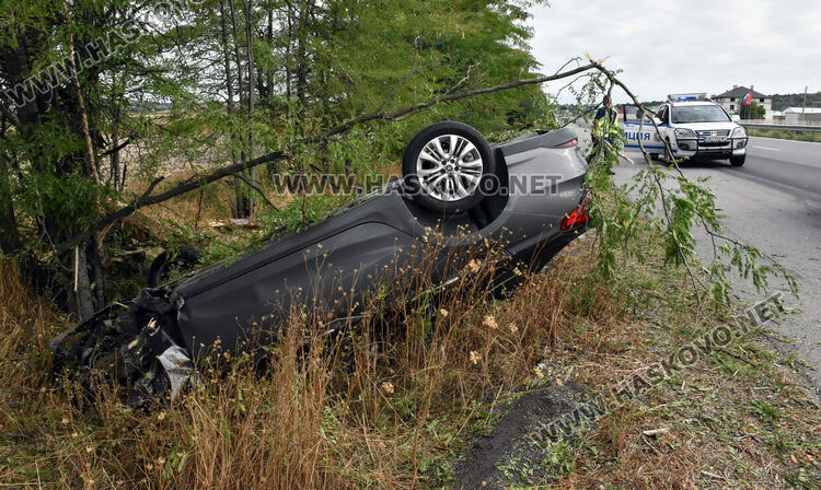 Двама са в болница след катастрофа по пътя между Хасково и Димитровград