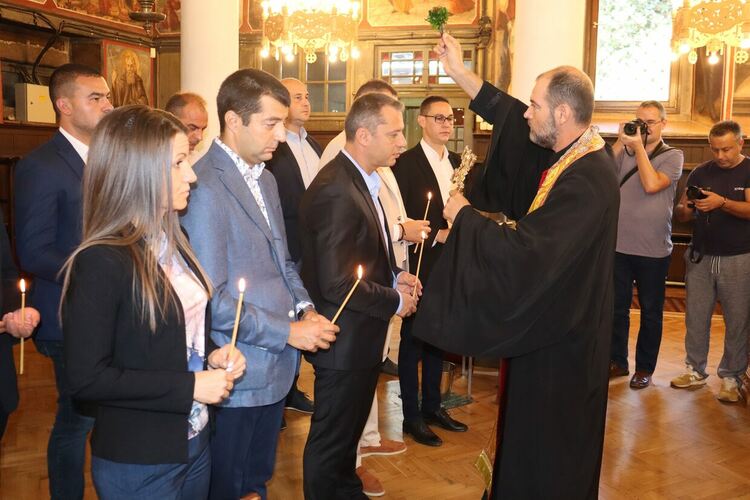 Делян Добрев: Безхаберниците, които ни управляваха година и половина, доведоха държавата до състояние, от което и най-способните трудно ще я измъкнат 