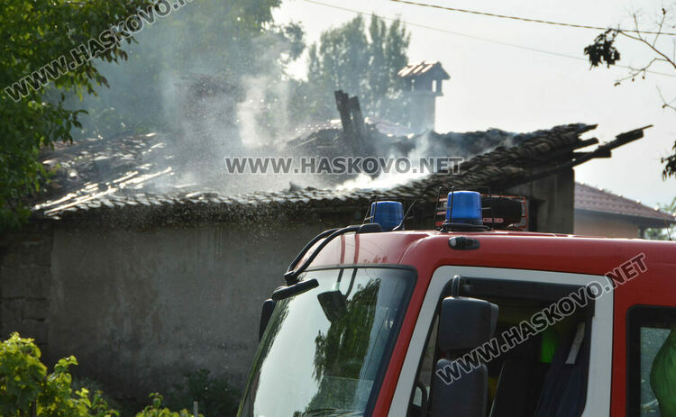Къща изгоря в Тракиец