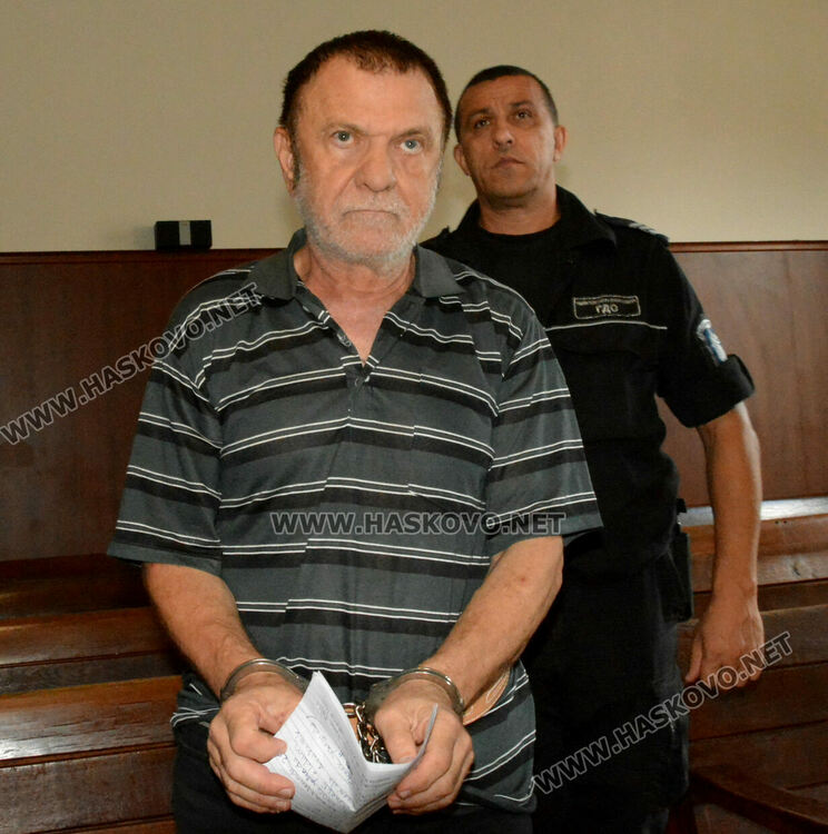 Задържаха турския полковник, издирван за убийство на писател