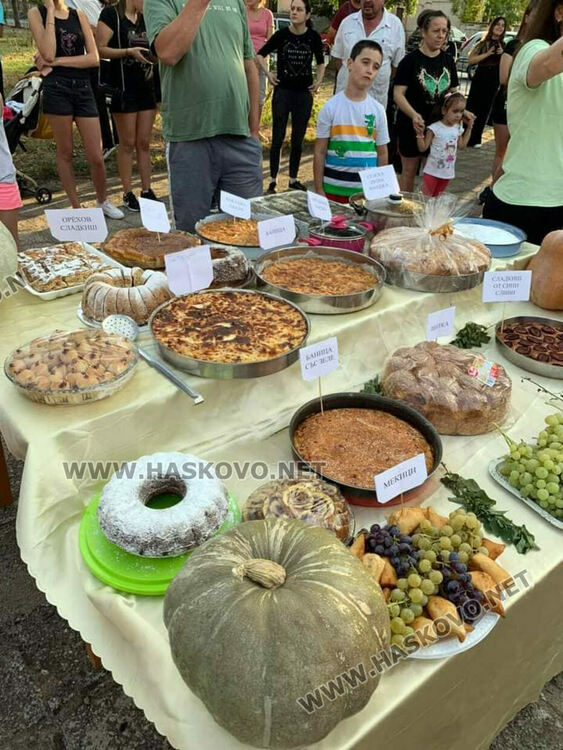 Представителите на три етноса във Войводово се събраха на празник на плодородието
