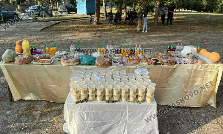 Представителите на три етноса във Войводово се събраха на празник на плодородието