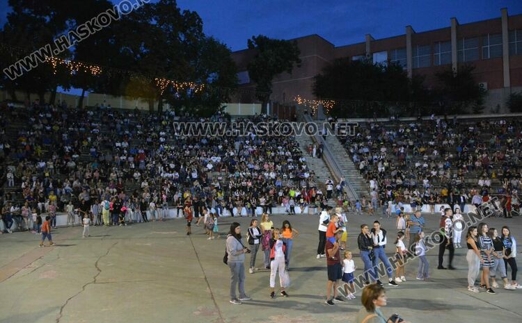 Хасковски ансамбли събраха почитатели на фолклора